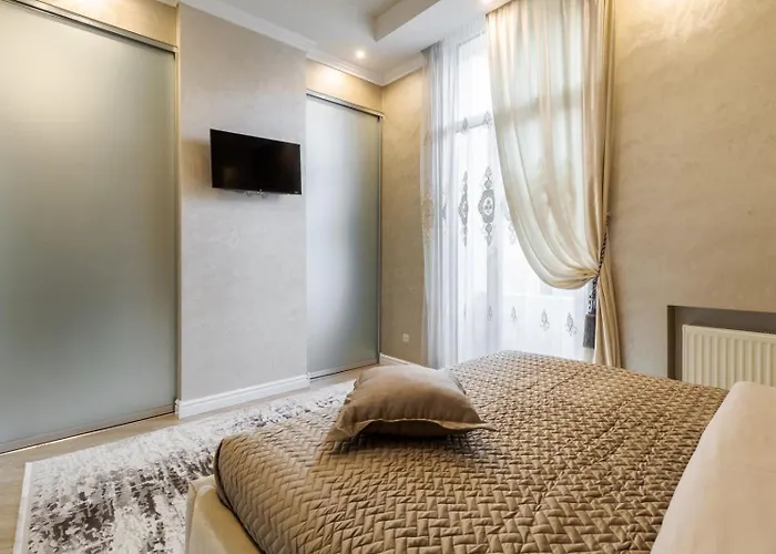 на конопницької 4 *