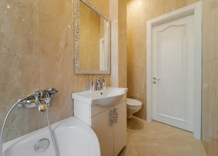 на конопницької 4 Apartman Lviv